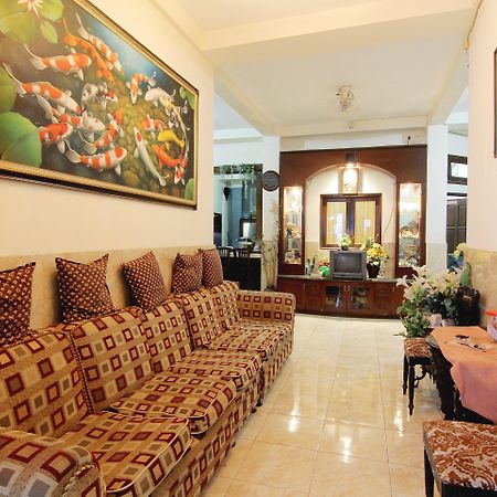 יוגיאקרטה Wanderlust Homestay מראה חיצוני תמונה