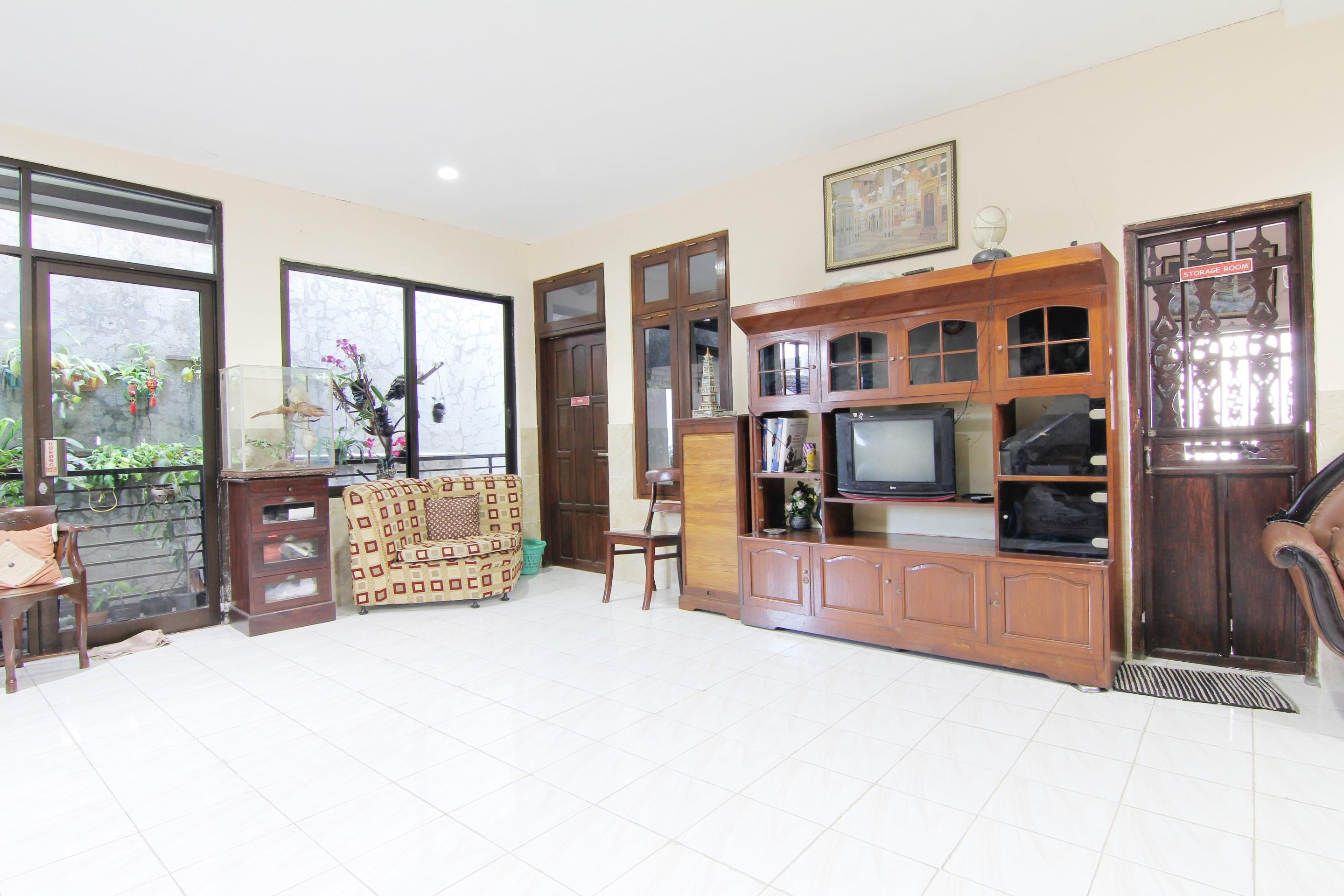 יוגיאקרטה Wanderlust Homestay מראה חיצוני תמונה