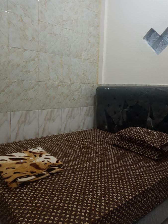 יוגיאקרטה Wanderlust Homestay מראה חיצוני תמונה